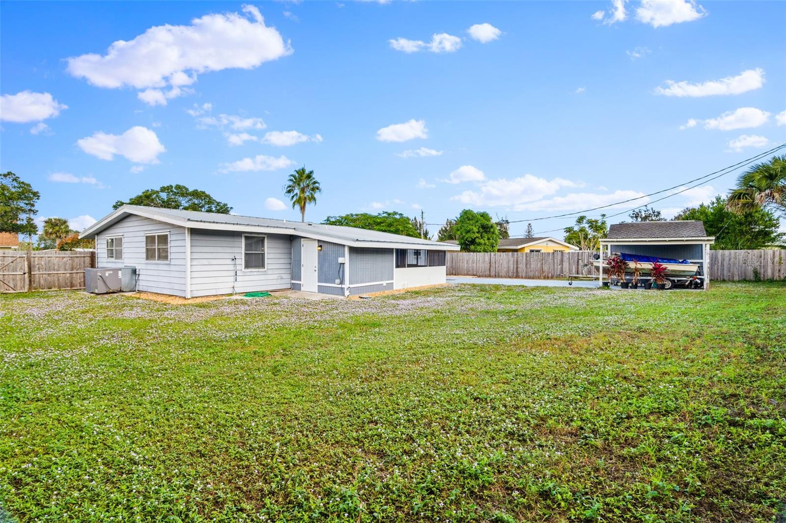 Image 25 of 27 For 1191 Daytona Drive Ne