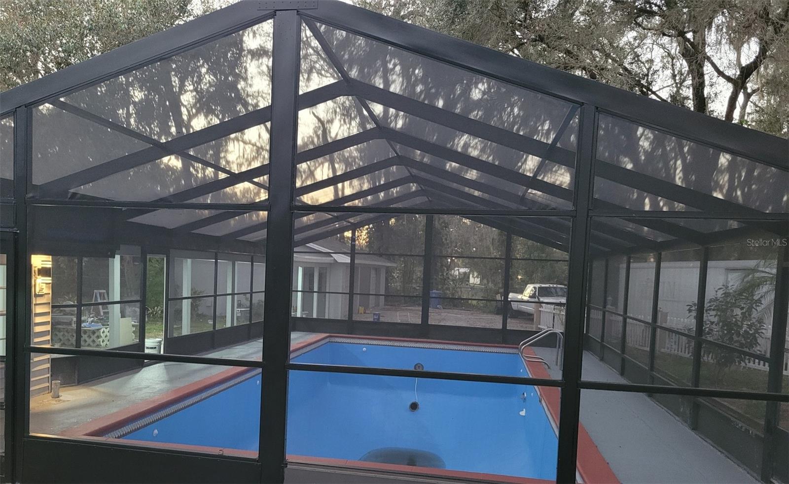 Image 4 of 20 For 4002 Thonotosassa Road