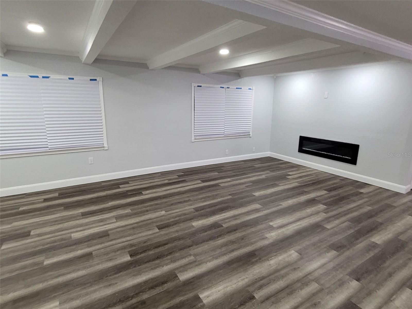 Image 5 of 20 For 4002 Thonotosassa Road