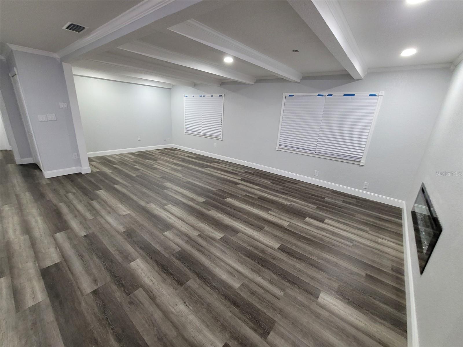 Image 6 of 20 For 4002 Thonotosassa Road