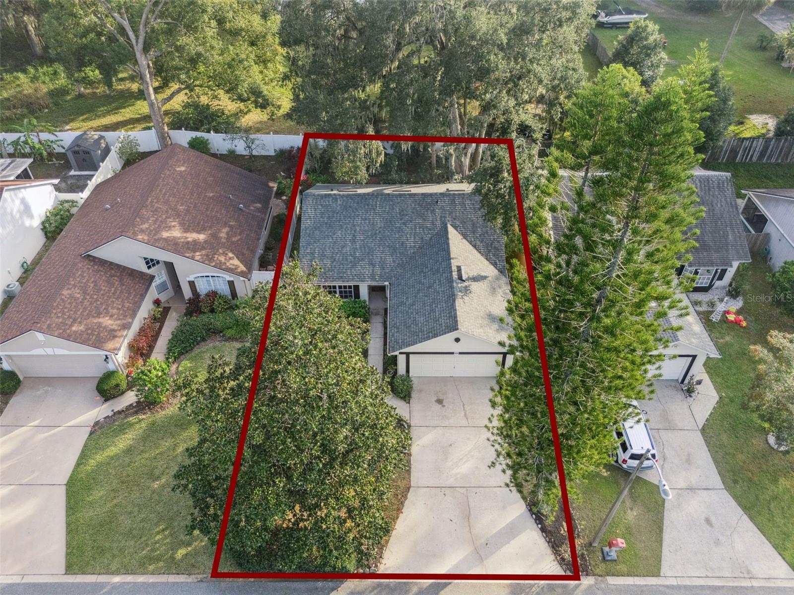 Image 3 of 34 For 192 Kelly Circle