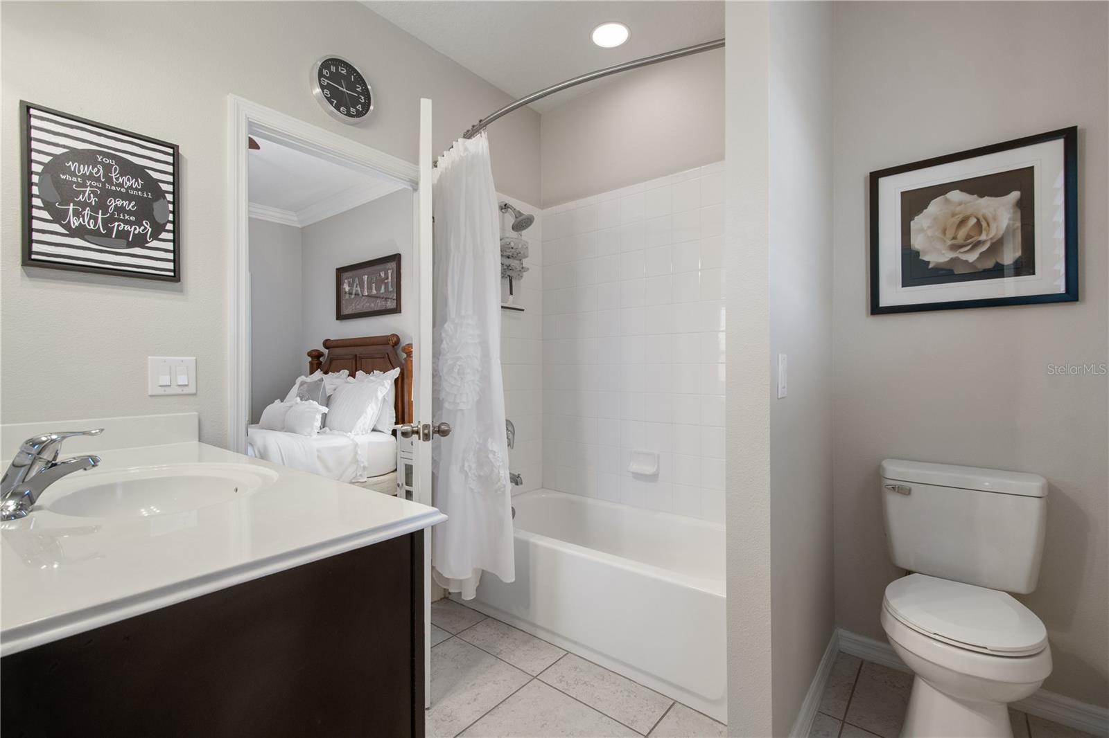 Image 21 of 33 For 7625 Sutherton Lane