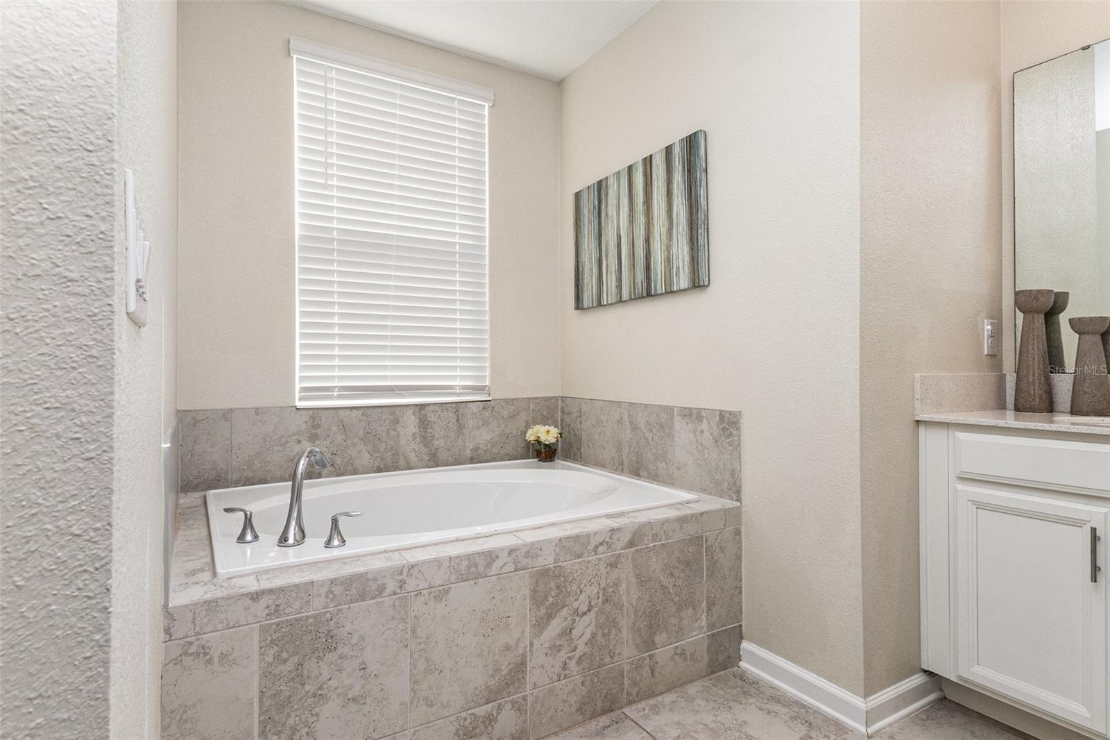 Image 27 of 30 For 787 Ocean Course Avenue 602