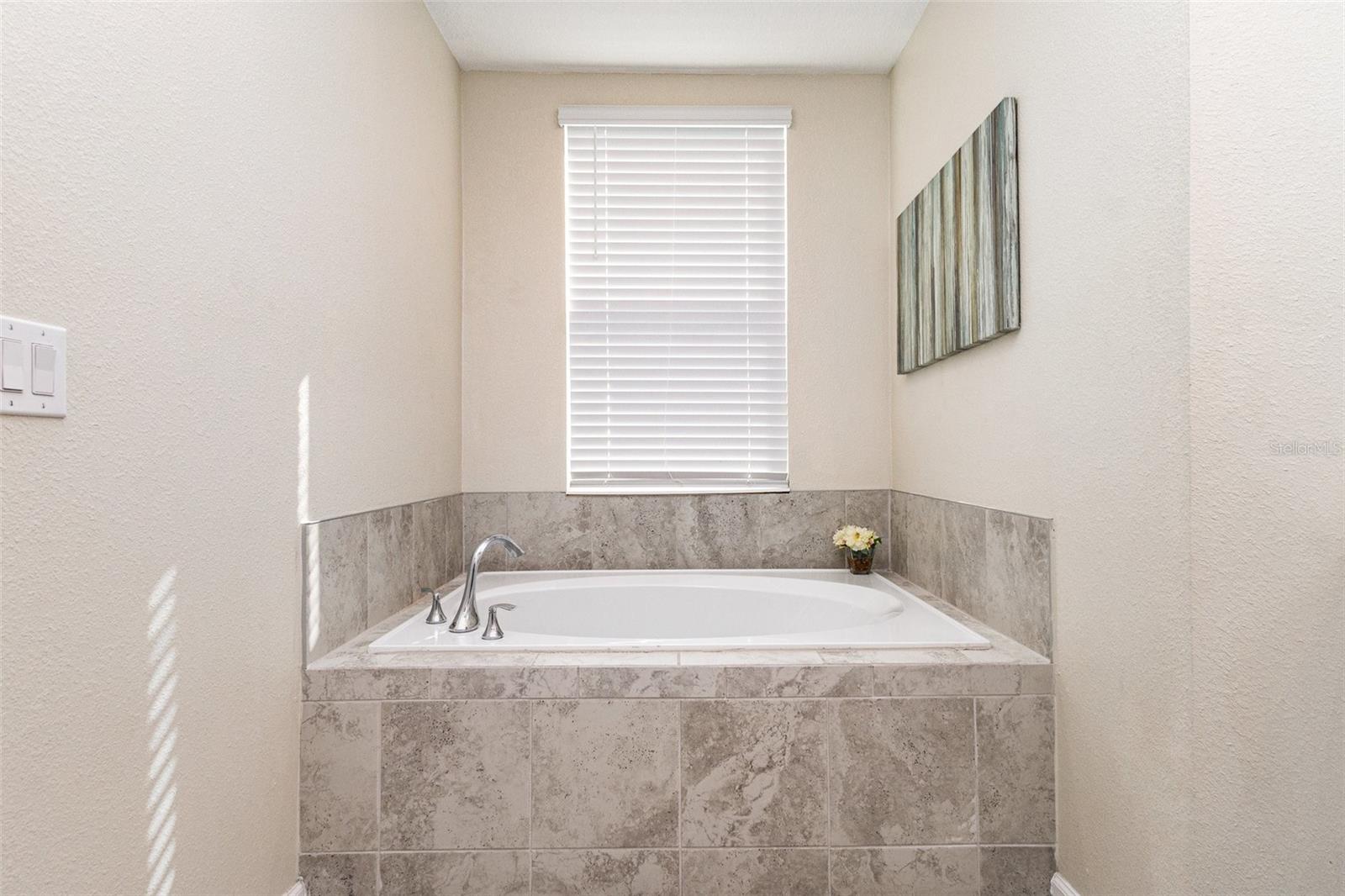 Image 28 of 30 For 787 Ocean Course Avenue 602