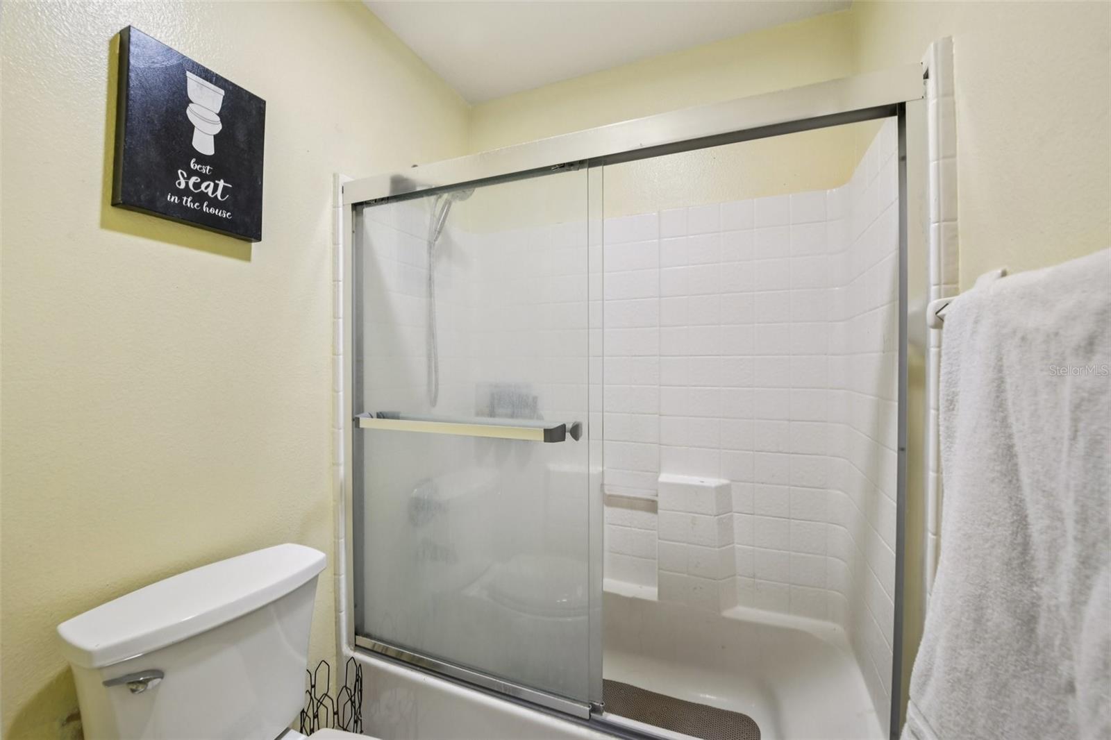 Image 20 of 32 For 1125 Carey Glen Circle