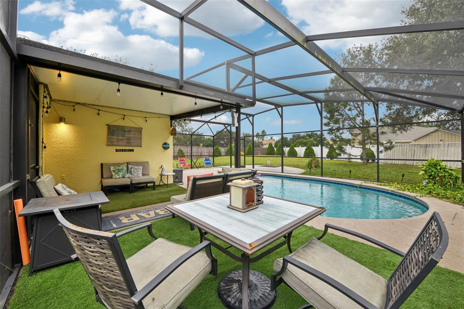 Image 23 of 32 For 1125 Carey Glen Circle