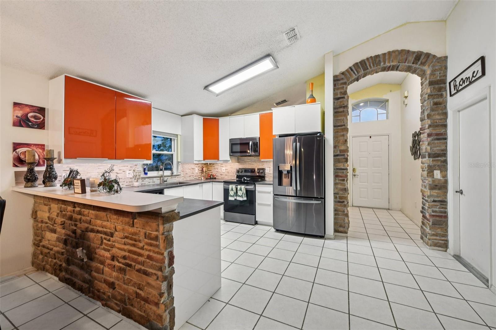 Image 5 of 32 For 1125 Carey Glen Circle