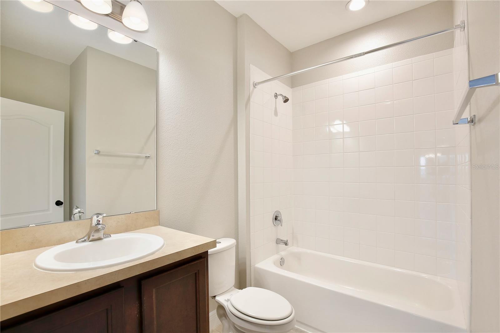 Image 11 of 31 For 13368 Stoddart Avenue