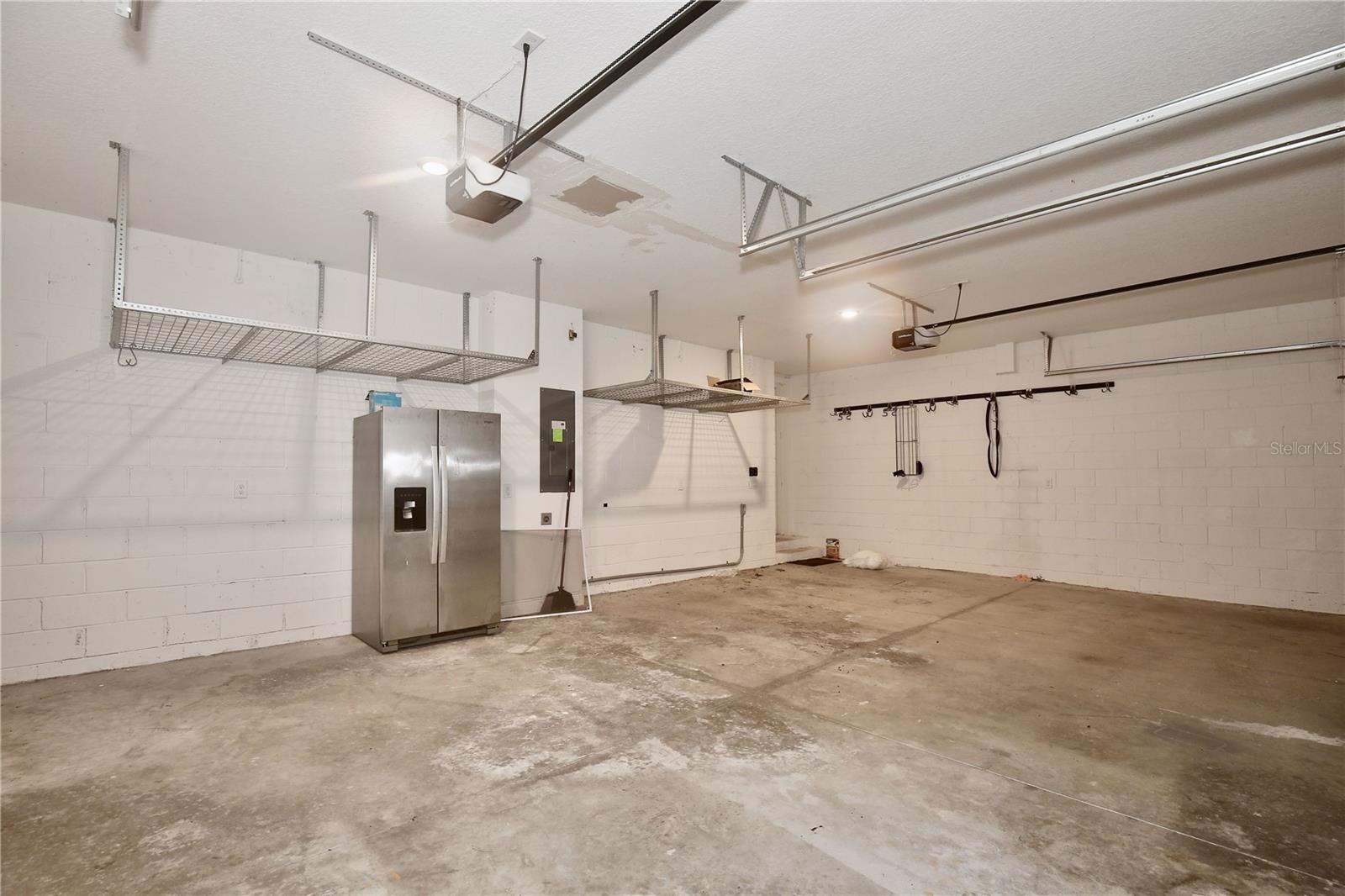 Image 13 of 31 For 13368 Stoddart Avenue