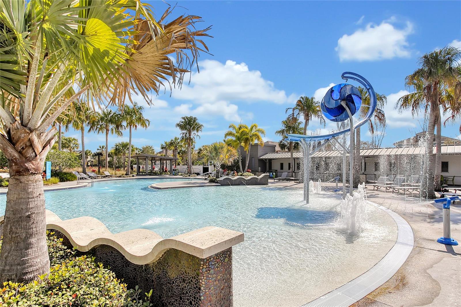 Image 18 of 31 For 13368 Stoddart Avenue