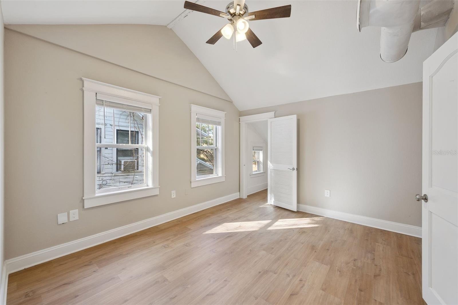 Image 30 of 33 For 612 Anderson Street