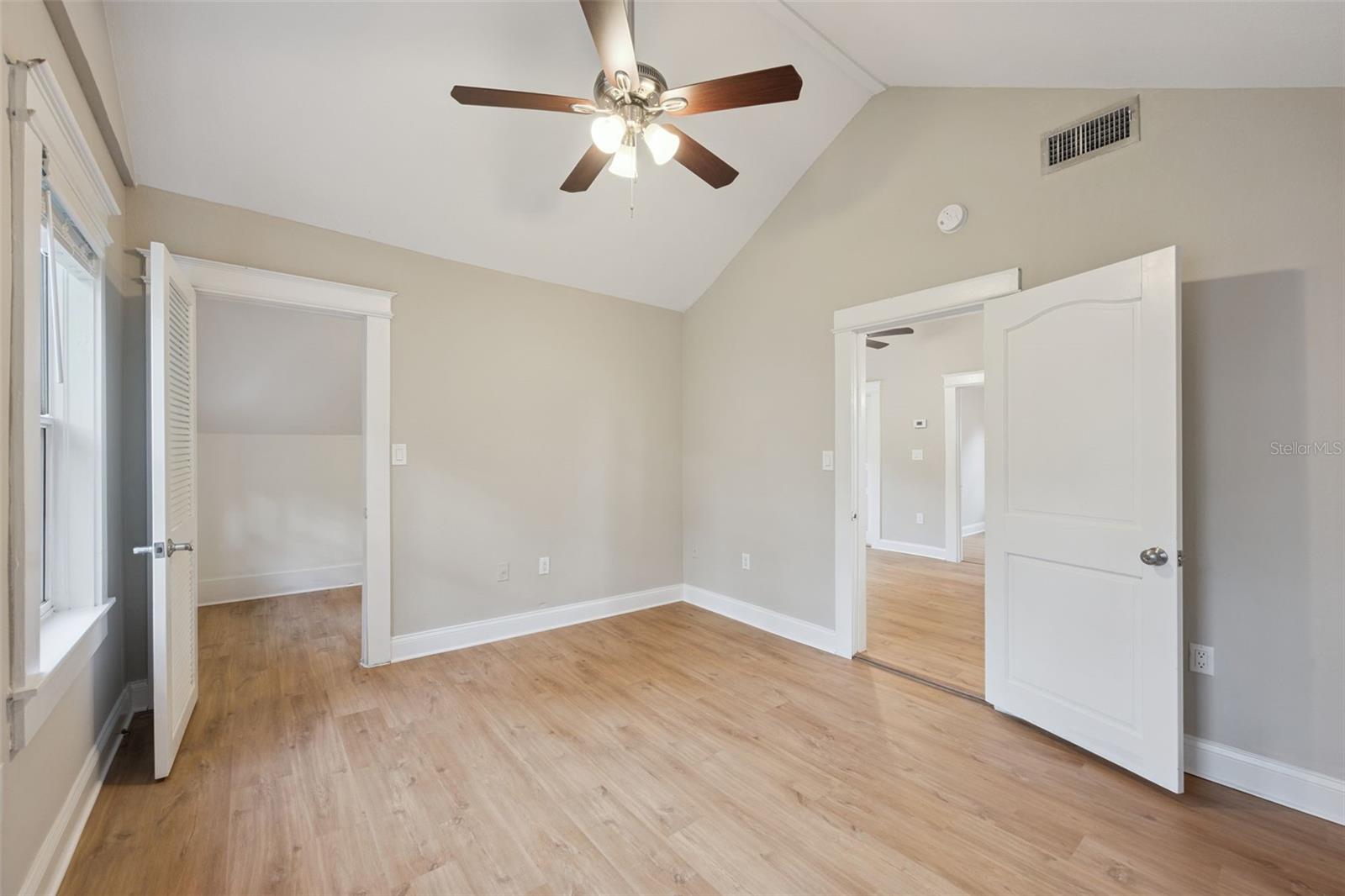 Image 31 of 33 For 612 Anderson Street