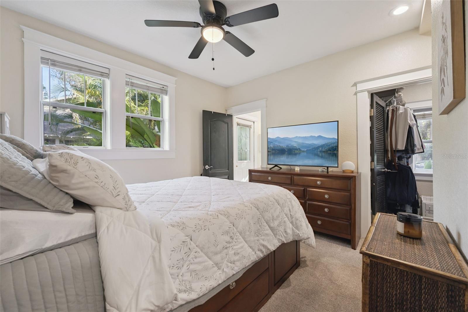 Image 8 of 33 For 612 Anderson Street