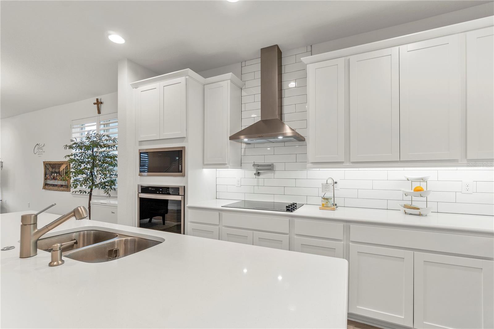 Image 25 of 75 For 5338 Lake Virginia Street