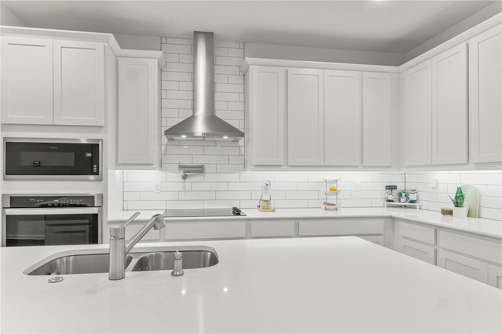 Image 29 of 75 For 5338 Lake Virginia Street