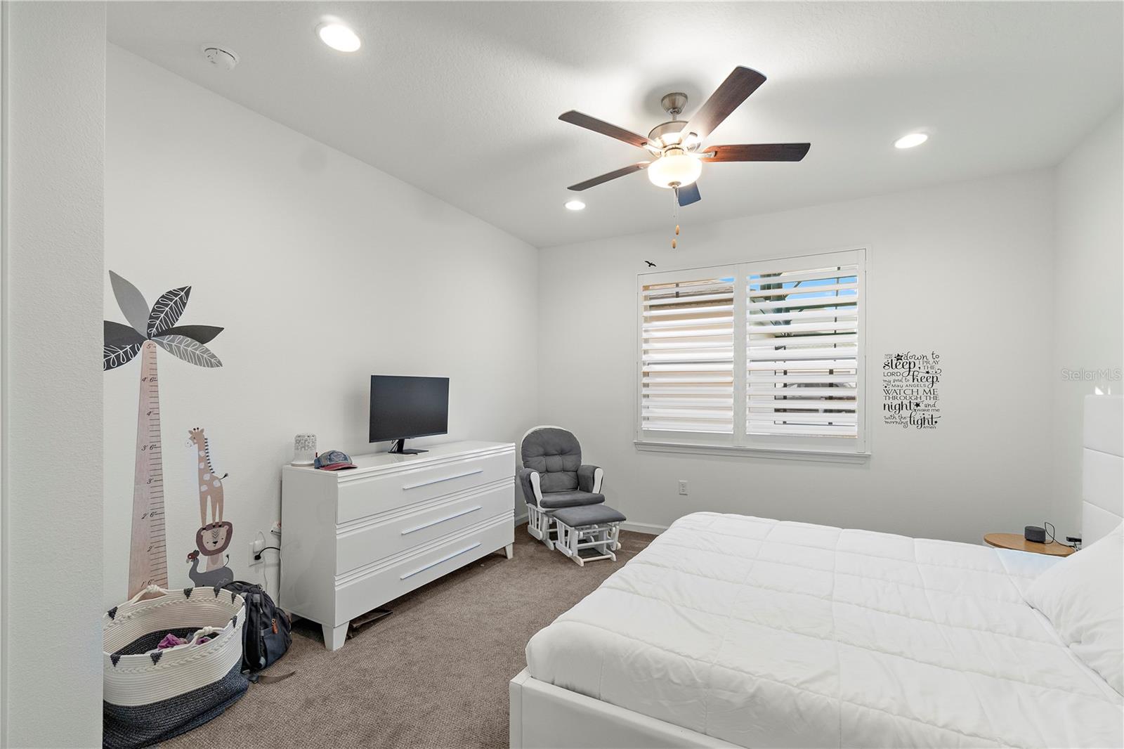 Image 32 of 75 For 5338 Lake Virginia Street