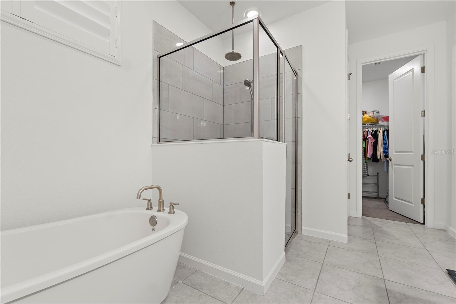 Image 38 of 75 For 5338 Lake Virginia Street