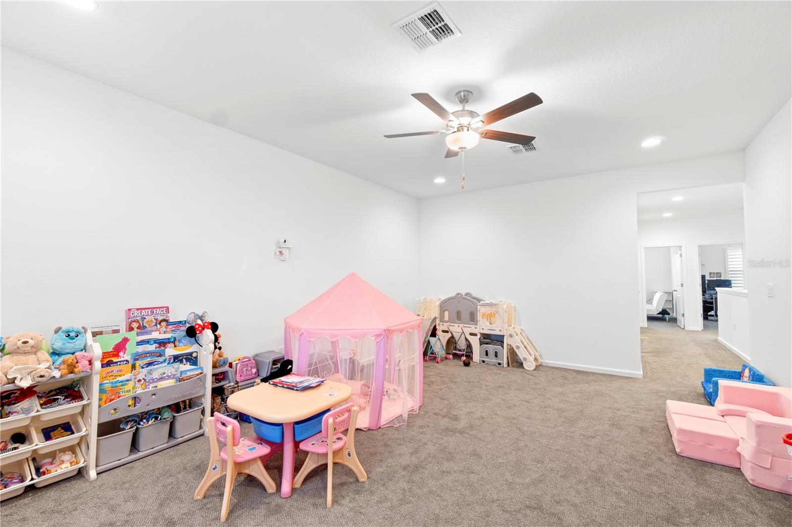 Image 57 of 75 For 5338 Lake Virginia Street