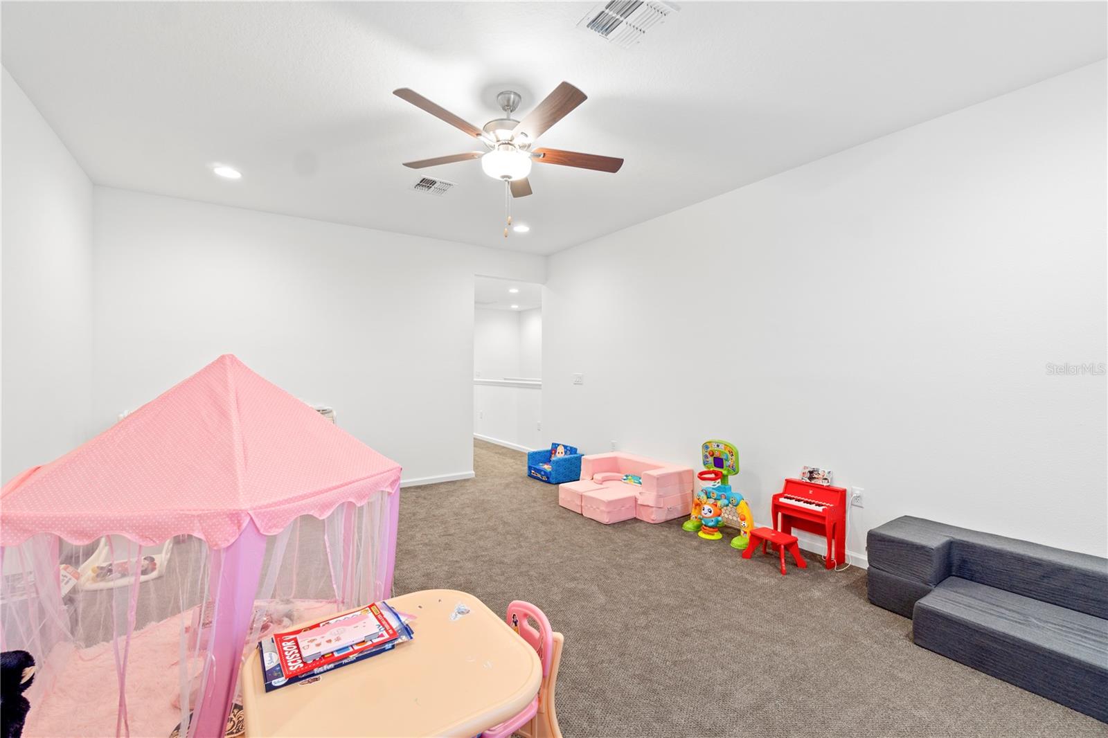 Image 59 of 75 For 5338 Lake Virginia Street