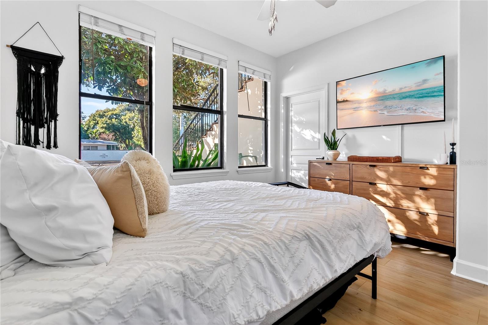 Image 15 of 40 For 548 Copley Lane 548