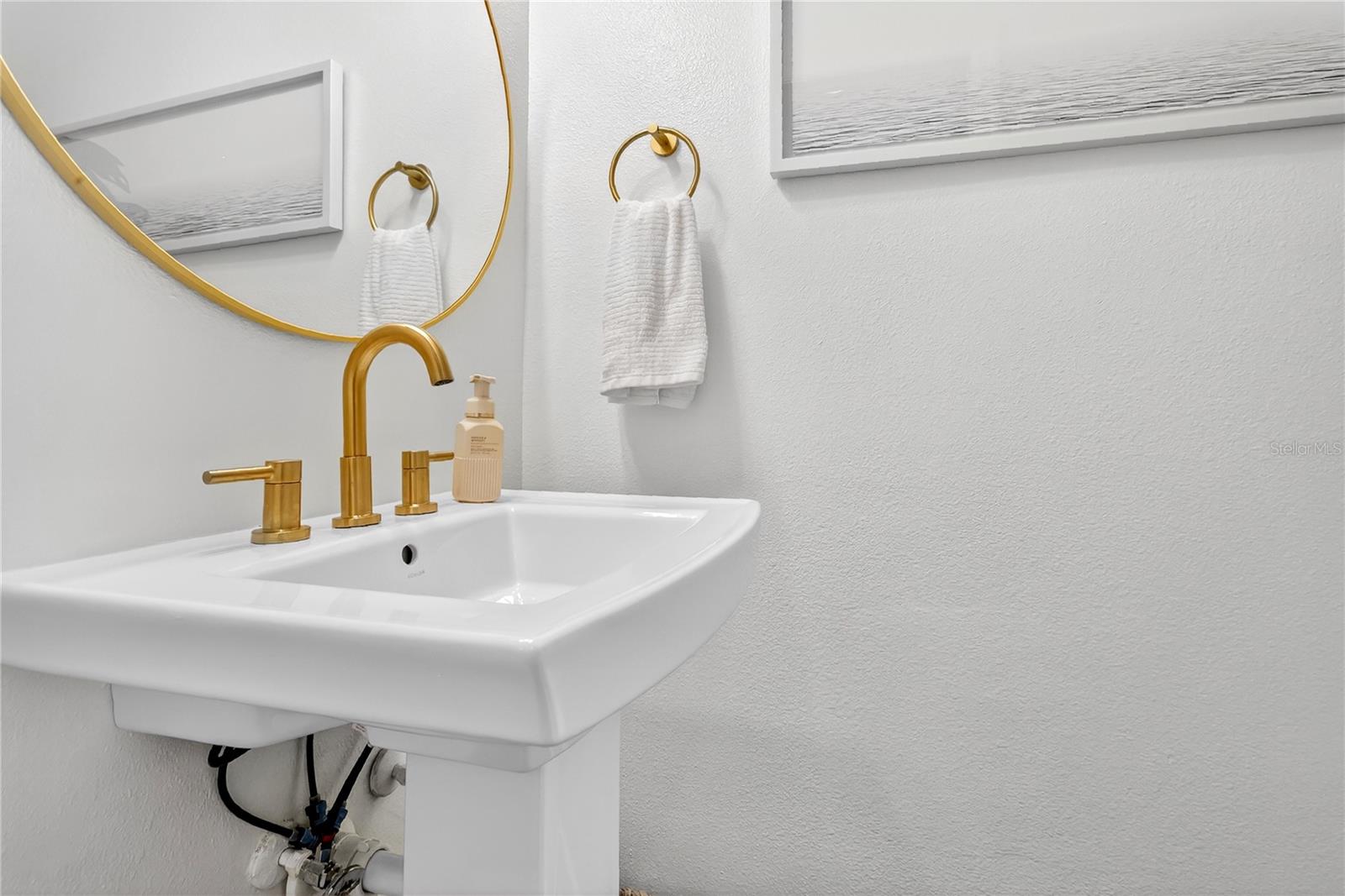 Image 18 of 40 For 548 Copley Lane 548