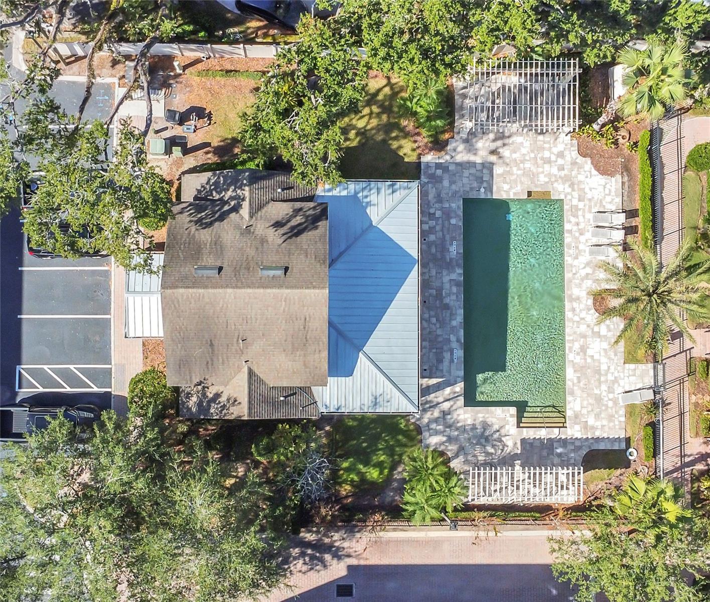 Image 31 of 40 For 548 Copley Lane 548