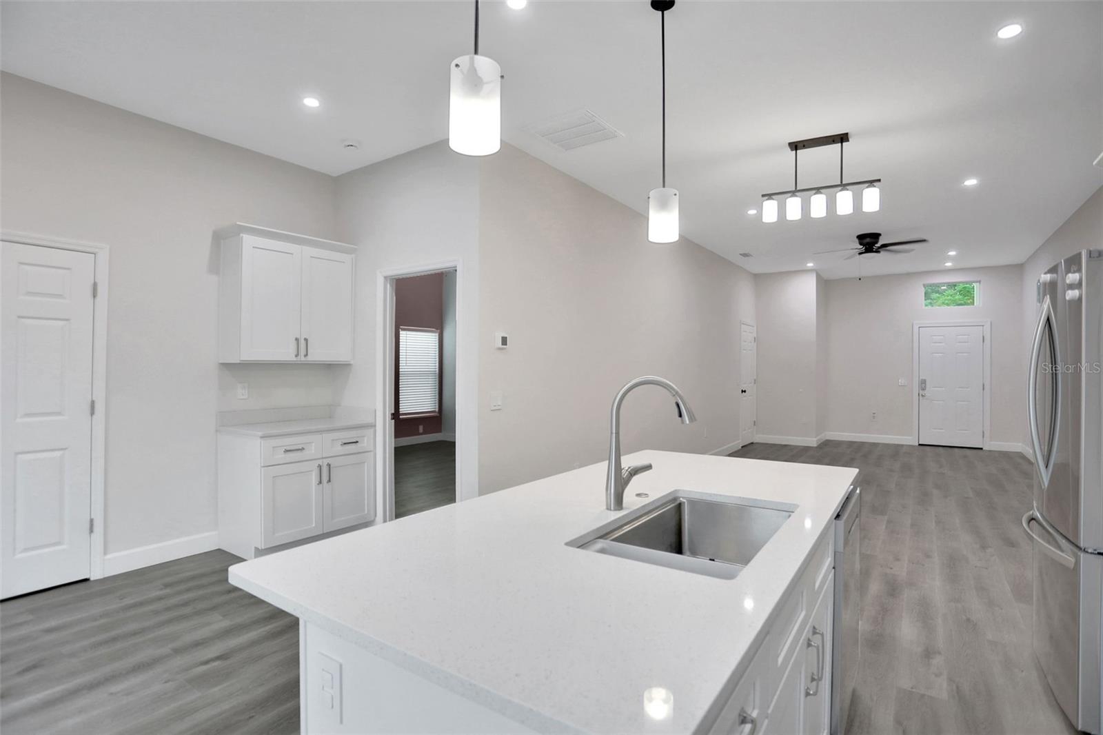 Image 17 of 46 For 6474 Taylor Court