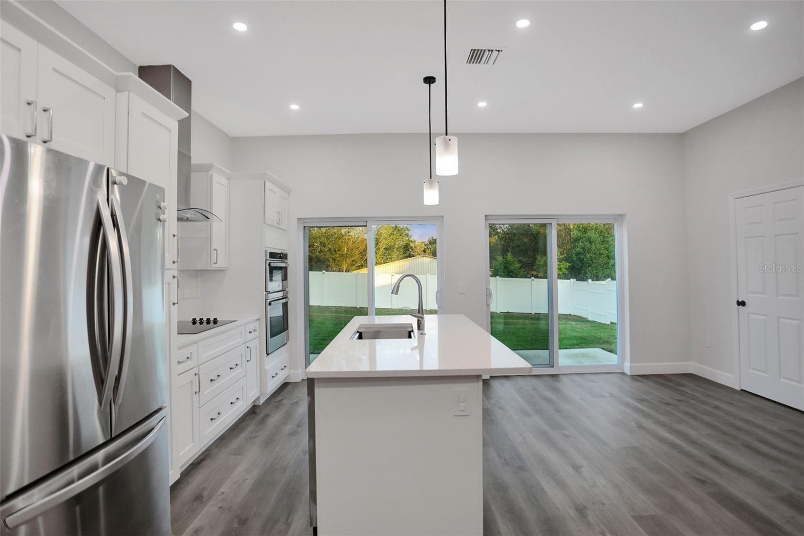 Image 19 of 46 For 6474 Taylor Court