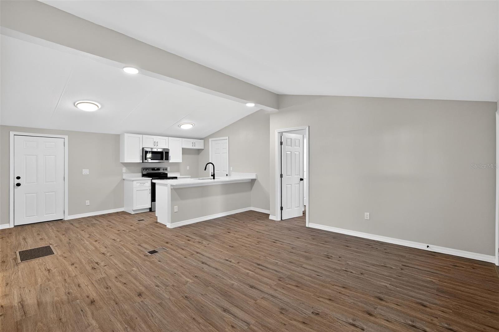 Image 2 of 30 For 749 Saddlewood Boulevard