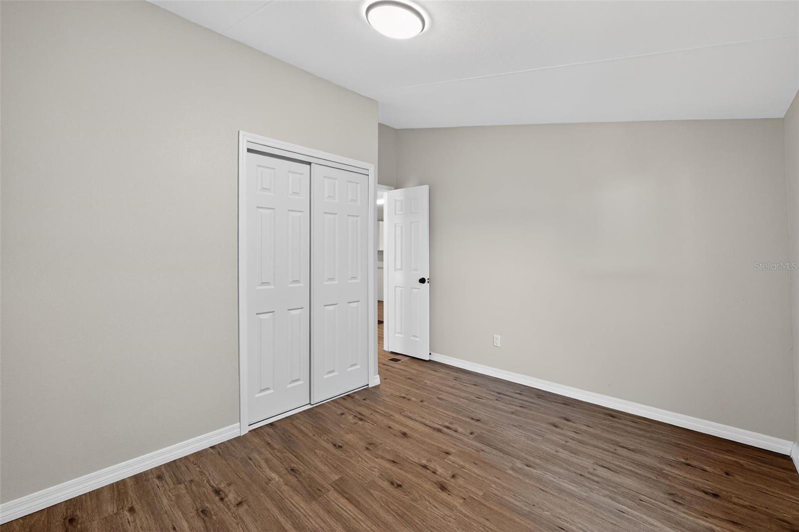 Image 21 of 30 For 749 Saddlewood Boulevard