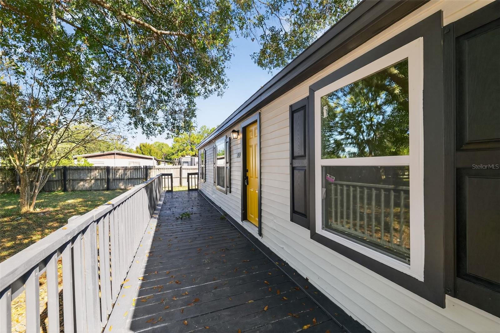 Image 24 of 30 For 749 Saddlewood Boulevard