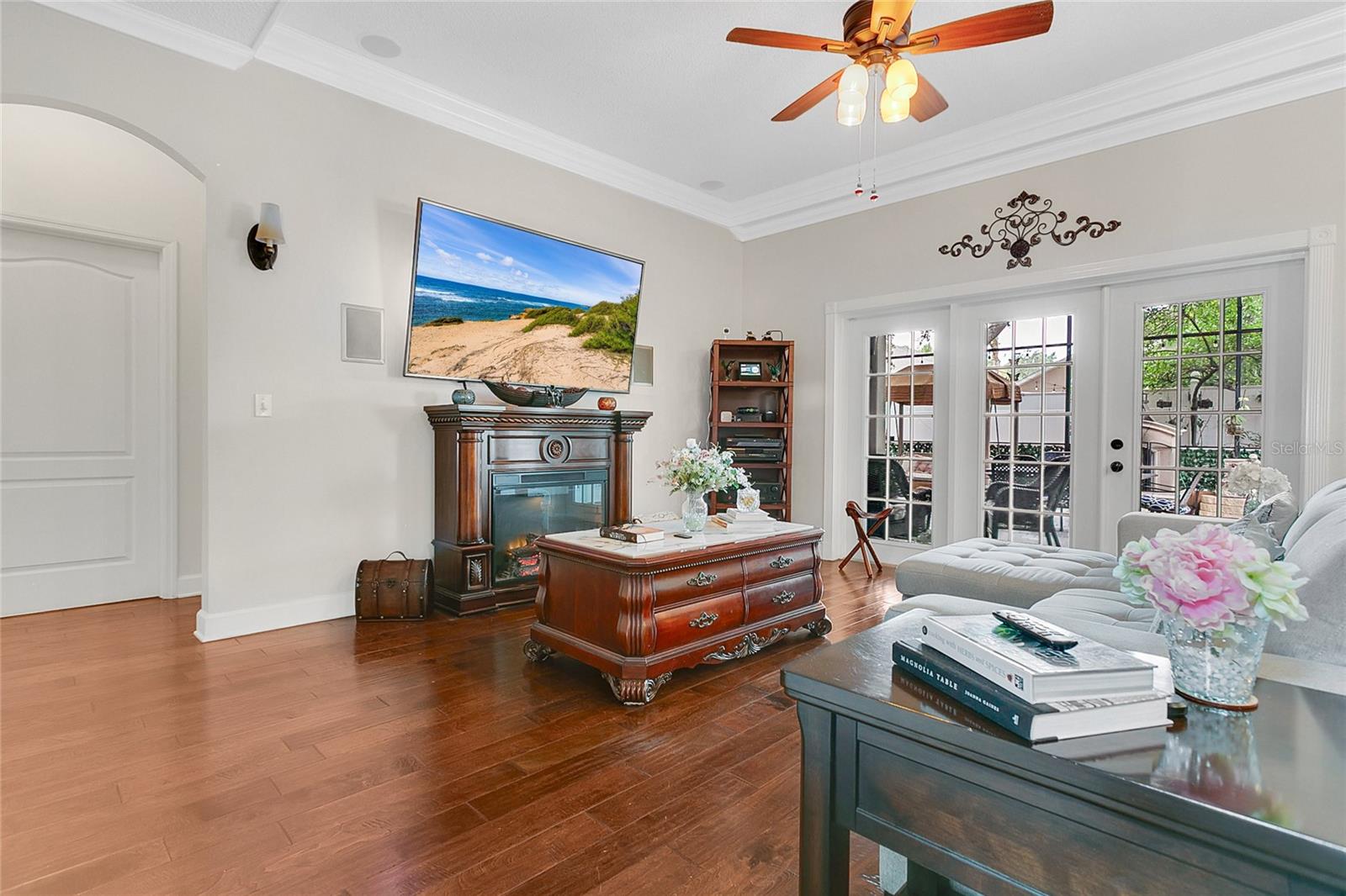 Image 14 of 36 For 1402 Waukon Circle