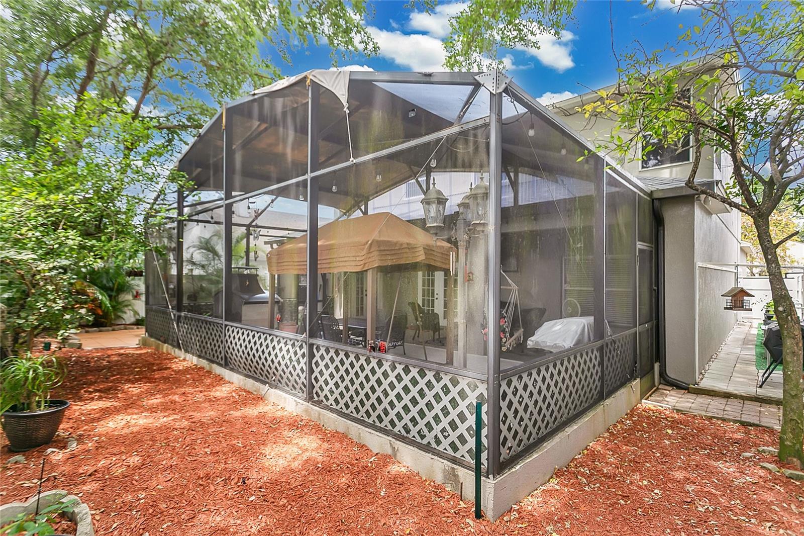 Image 30 of 36 For 1402 Waukon Circle