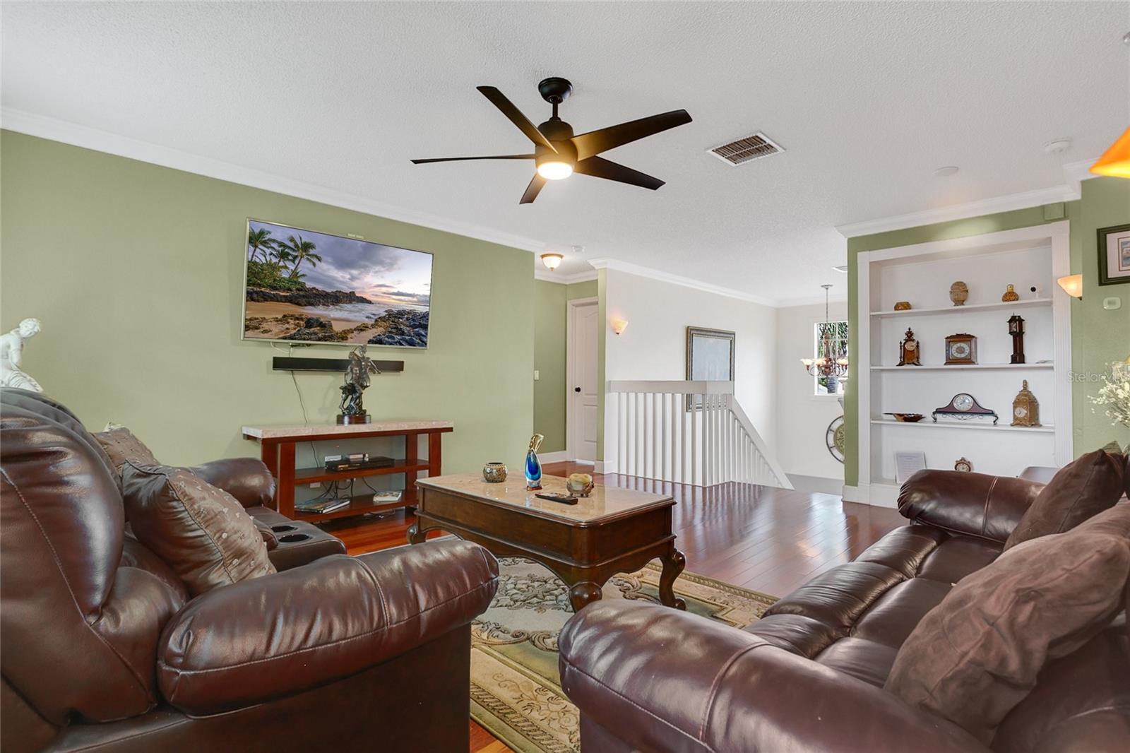 Image 5 of 36 For 1402 Waukon Circle