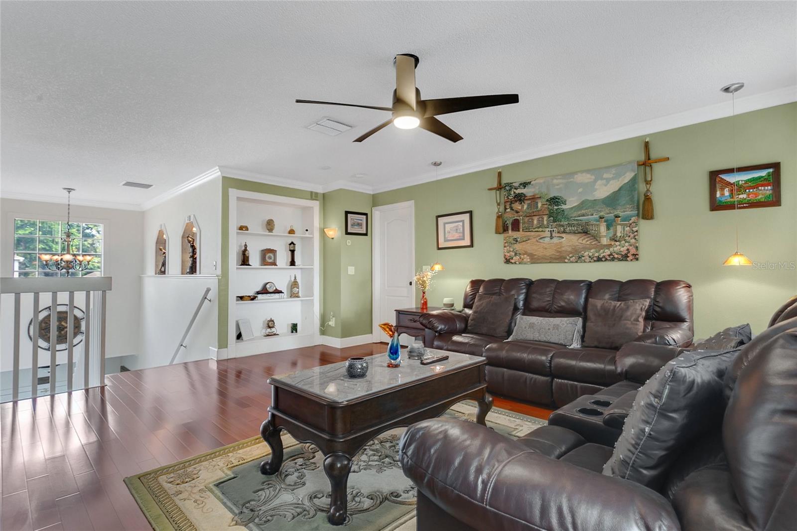 Image 6 of 36 For 1402 Waukon Circle