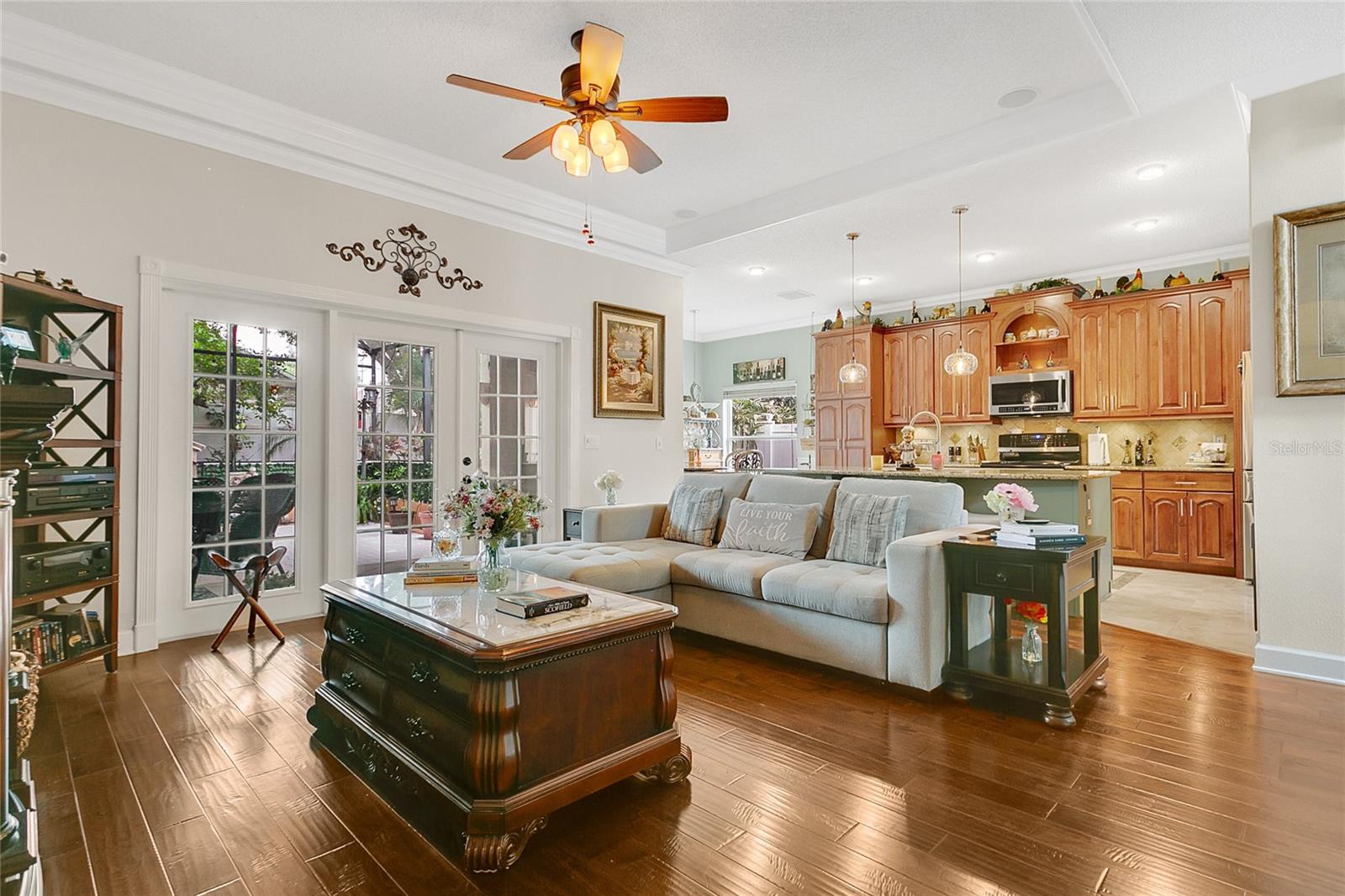 Image 8 of 36 For 1402 Waukon Circle