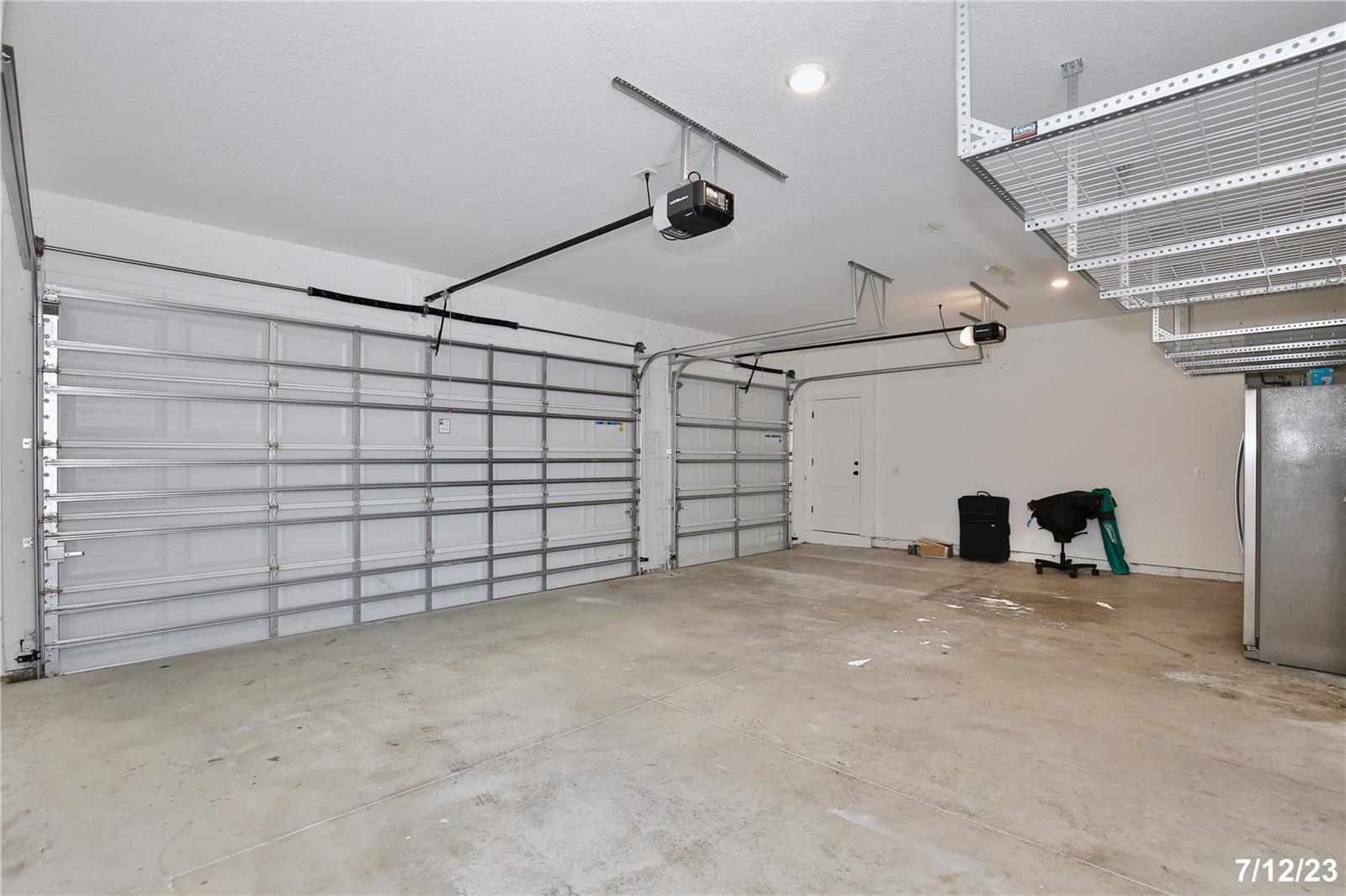 Image 19 of 33 For 13364 Stoddart Avenue