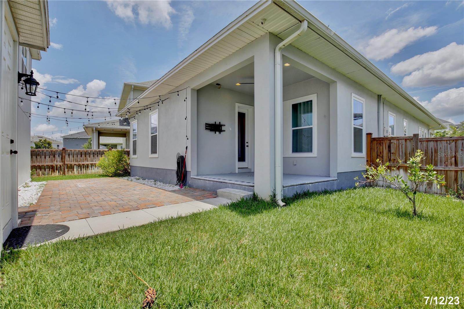 Image 21 of 33 For 13364 Stoddart Avenue