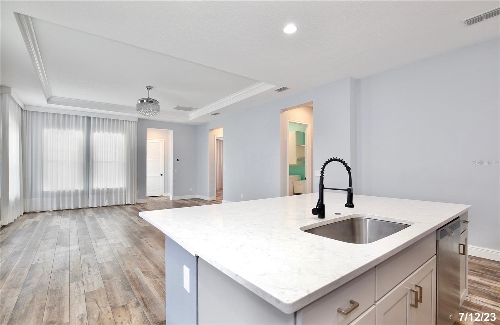 Image 7 of 33 For 13364 Stoddart Avenue