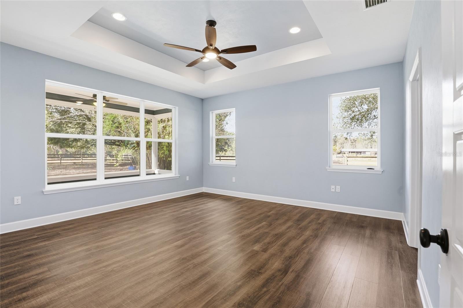 Image 18 of 49 For 3528 170th Street