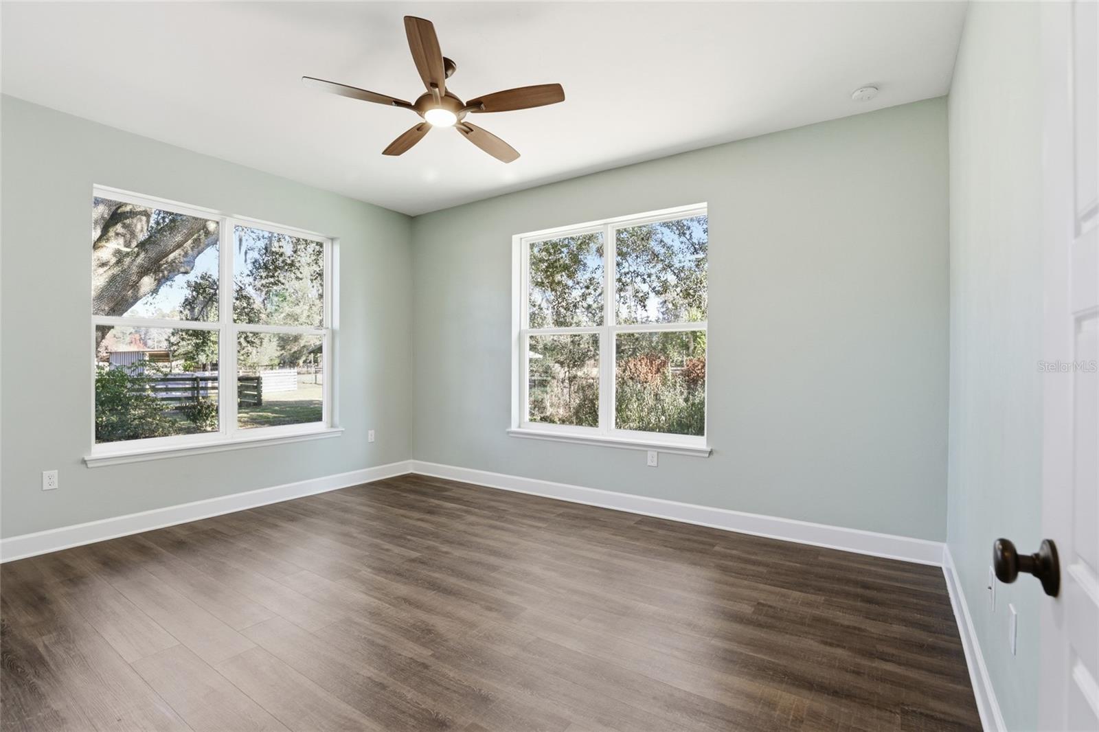 Image 32 of 49 For 3528 170th Street