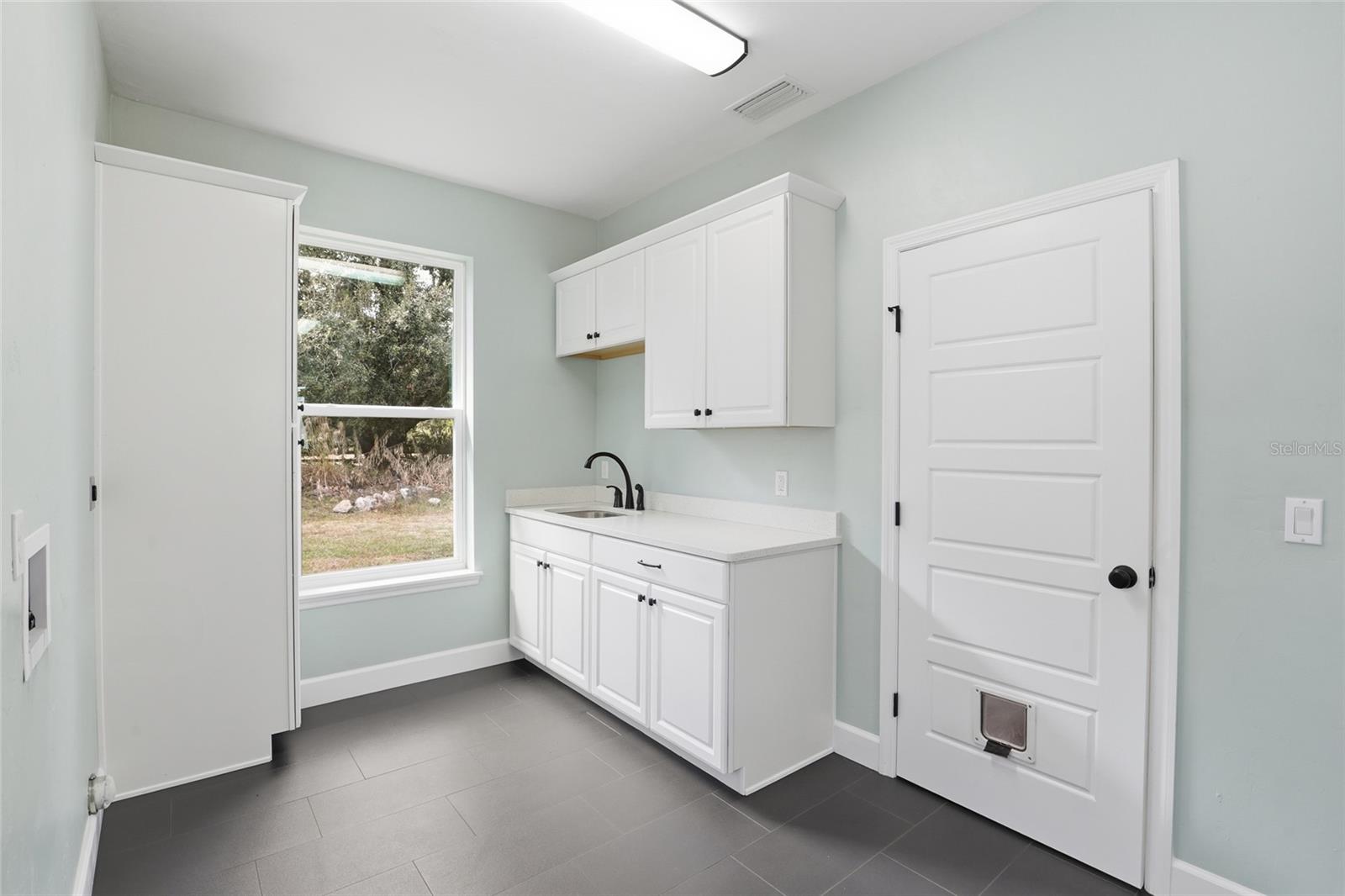 Image 9 of 49 For 3528 170th Street