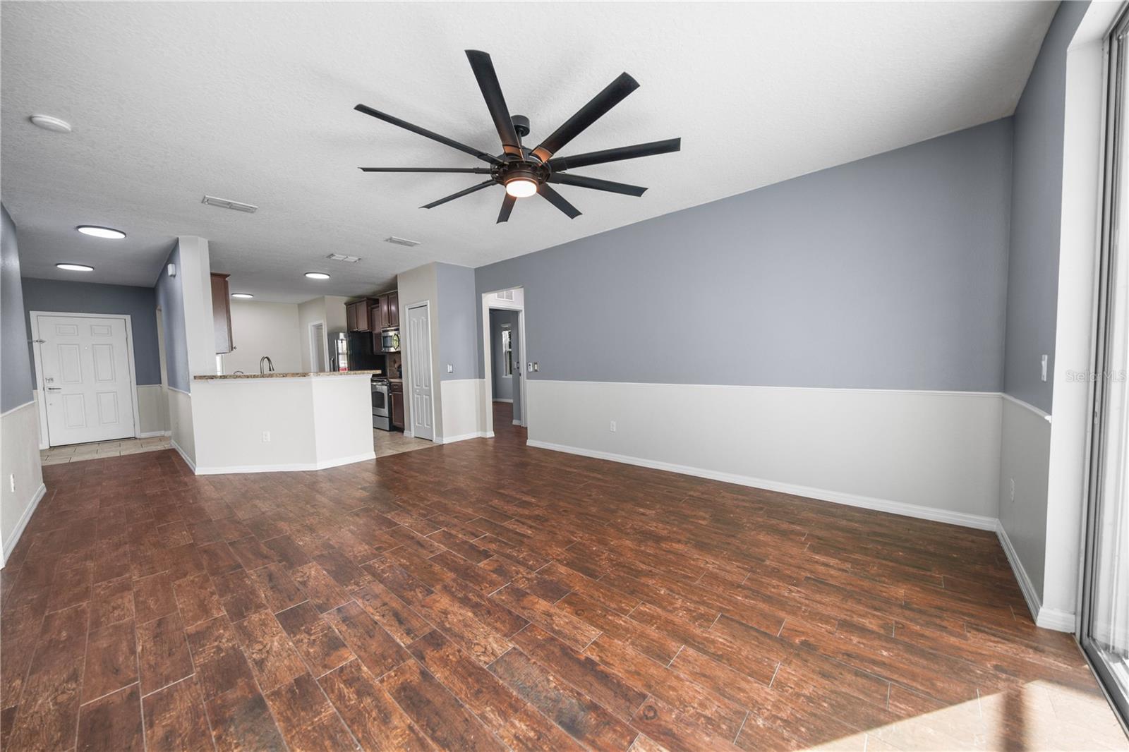 Image 10 of 61 For 161 Prairie Falcon Drive