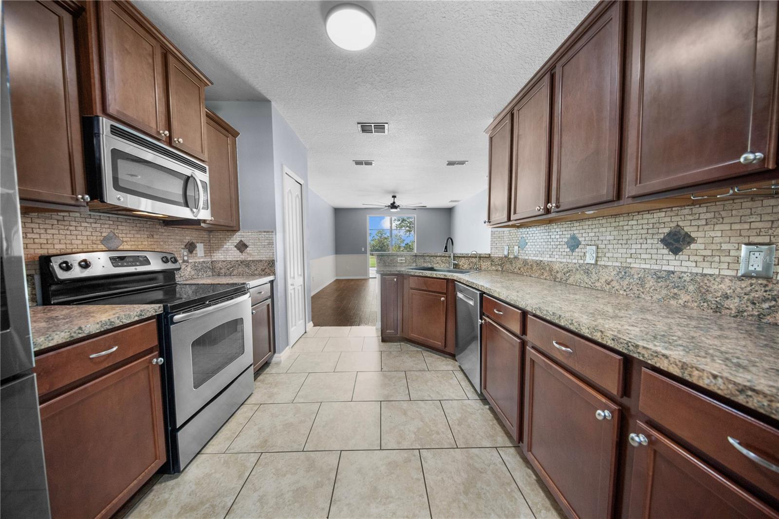 Image 12 of 61 For 161 Prairie Falcon Drive