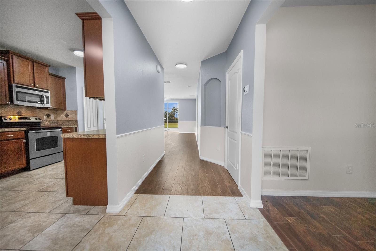 Image 18 of 61 For 161 Prairie Falcon Drive