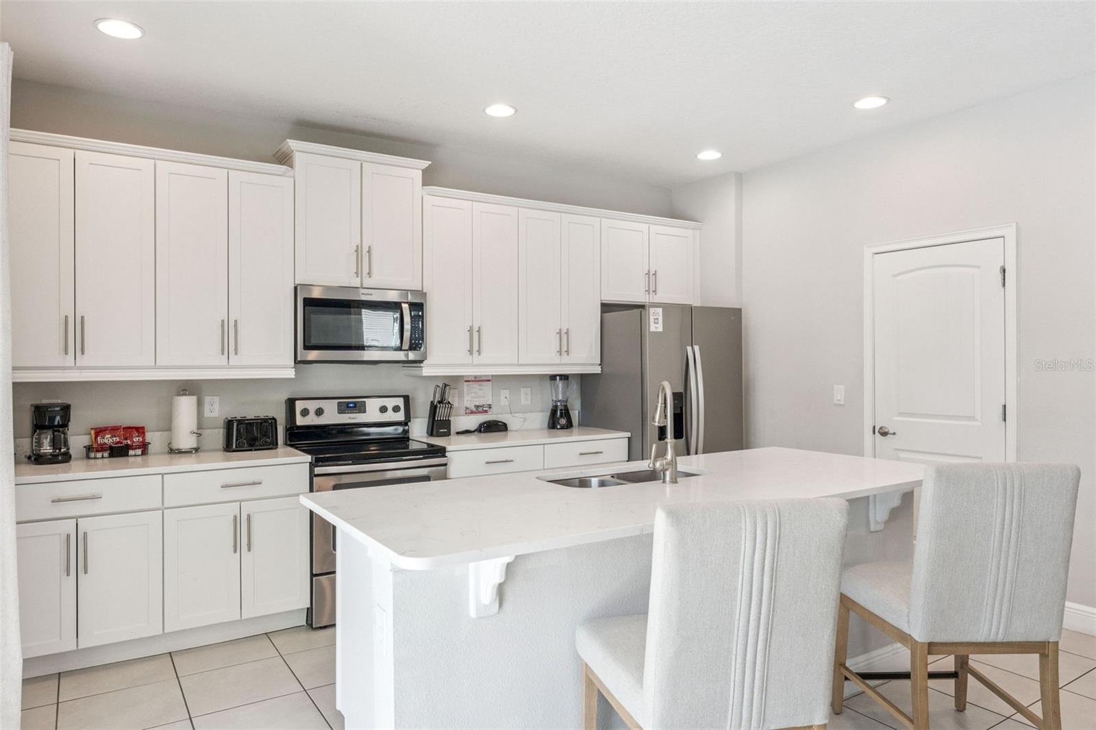 Image 12 of 64 For 7704 Graben Street