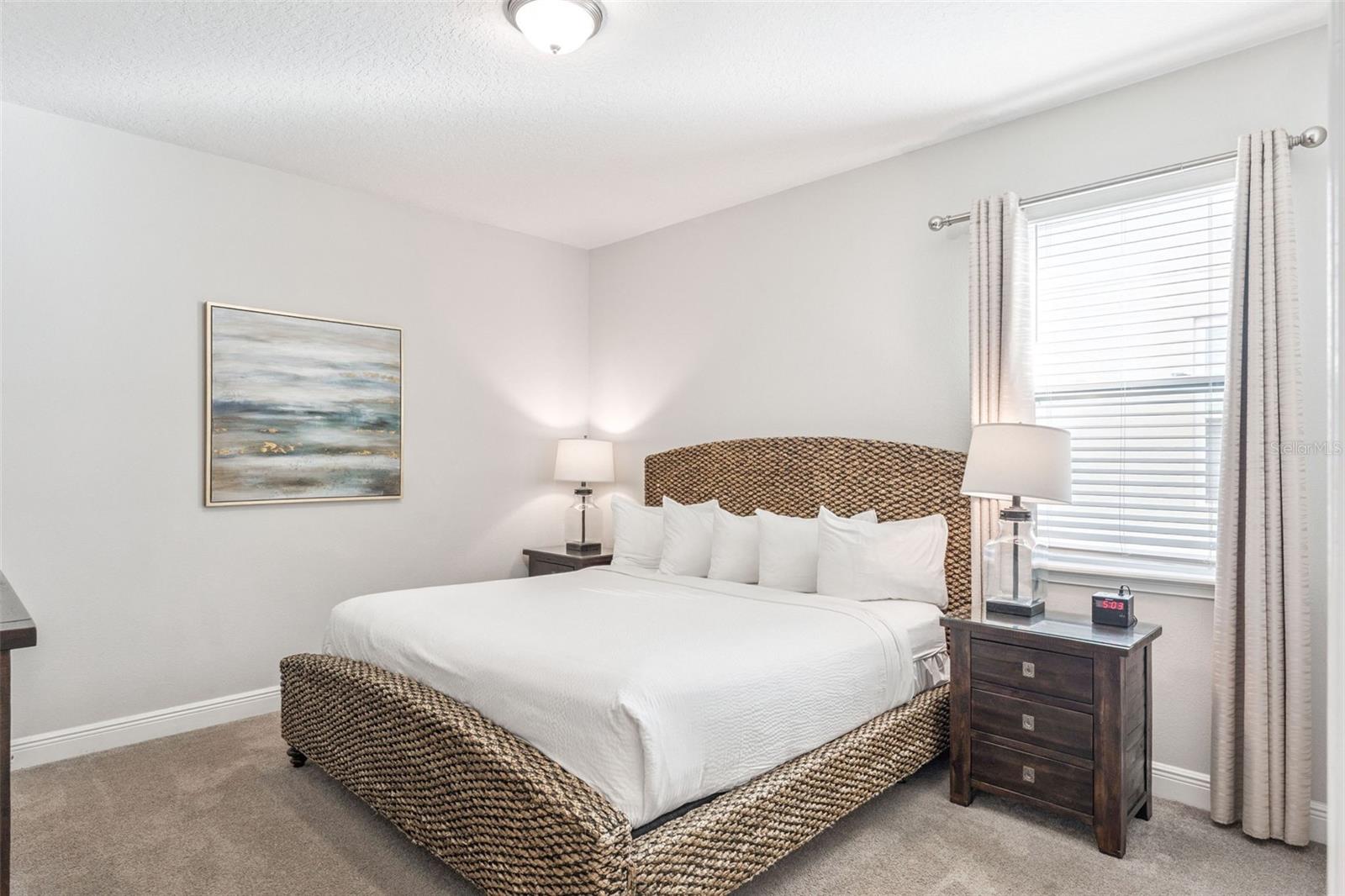 Image 14 of 64 For 7704 Graben Street