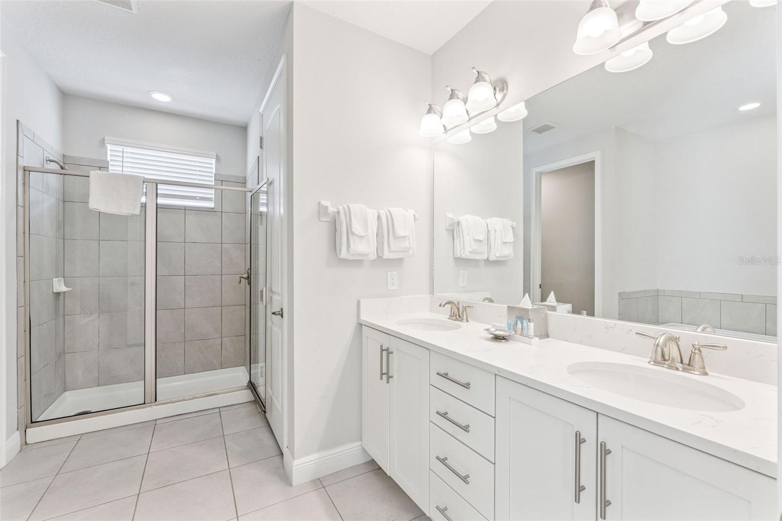 Image 22 of 64 For 7704 Graben Street