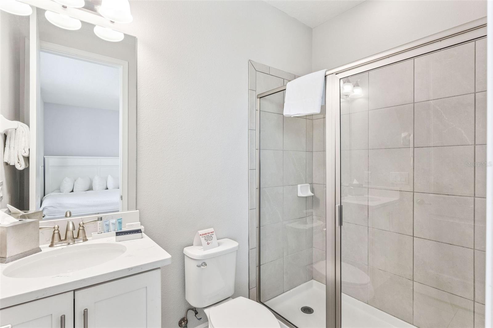 Image 25 of 64 For 7704 Graben Street