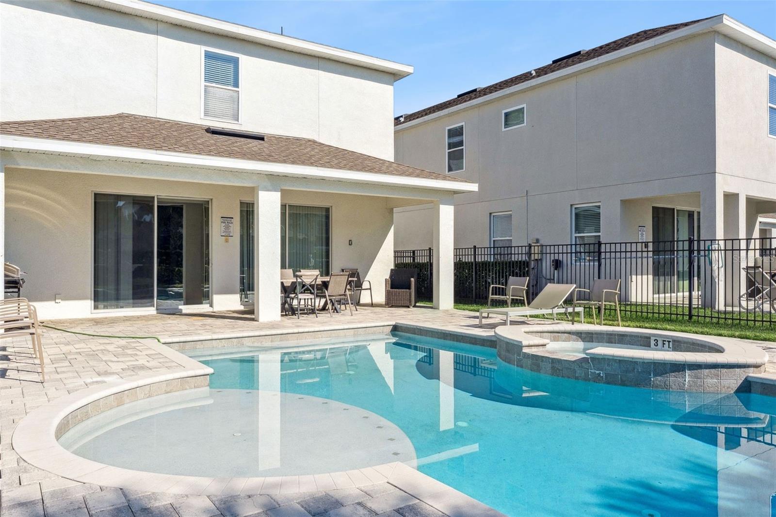 Image 34 of 64 For 7704 Graben Street